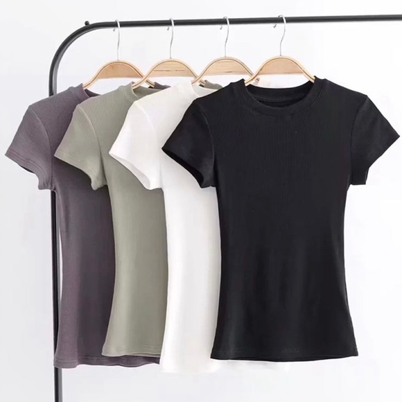 Crewneck Basic Tee - Picture 2 of 3